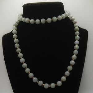 Chic Jade Beaded Necklace